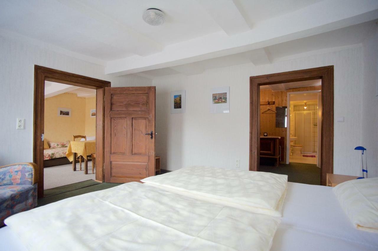 Pension Altes Pfarrhaus Helmarshausen ภายนอก รูปภาพ
