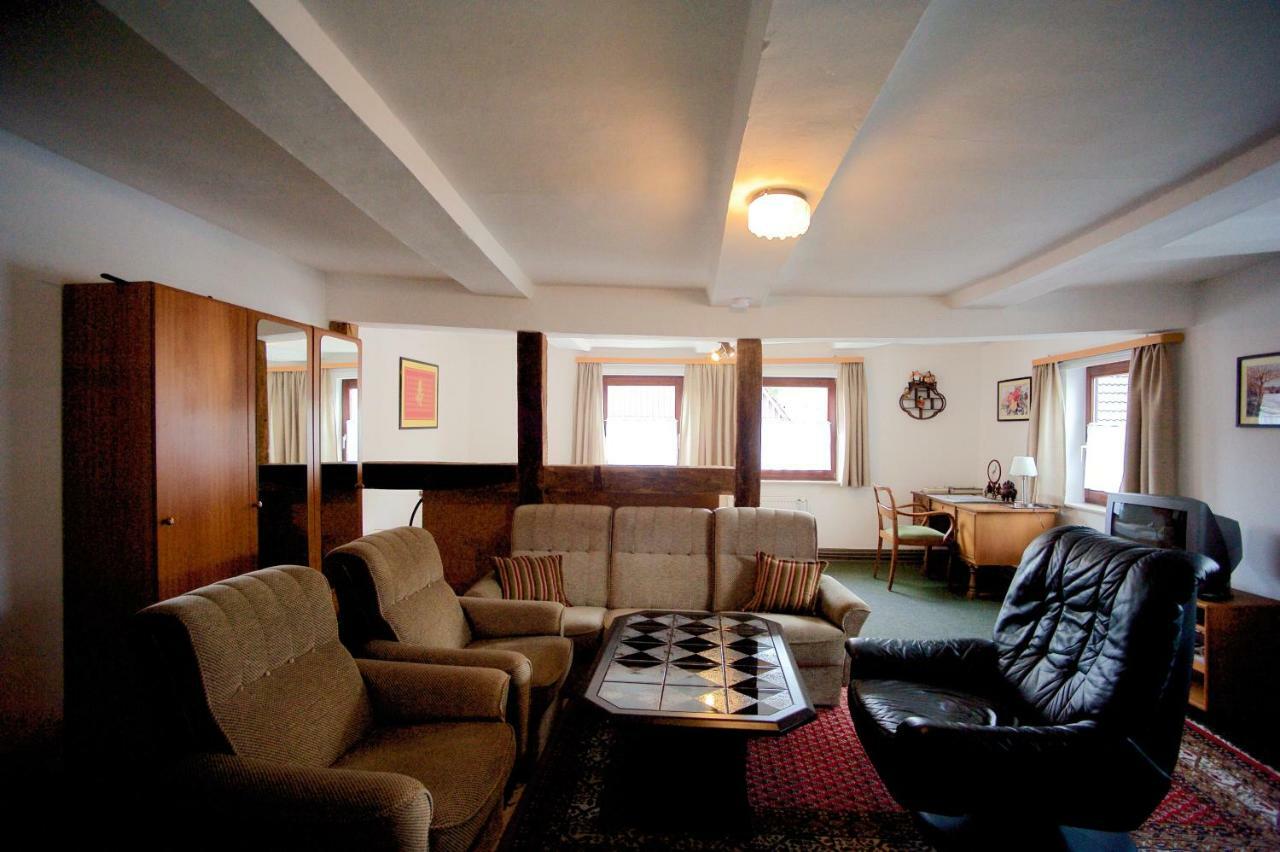 Pension Altes Pfarrhaus Helmarshausen ภายนอก รูปภาพ
