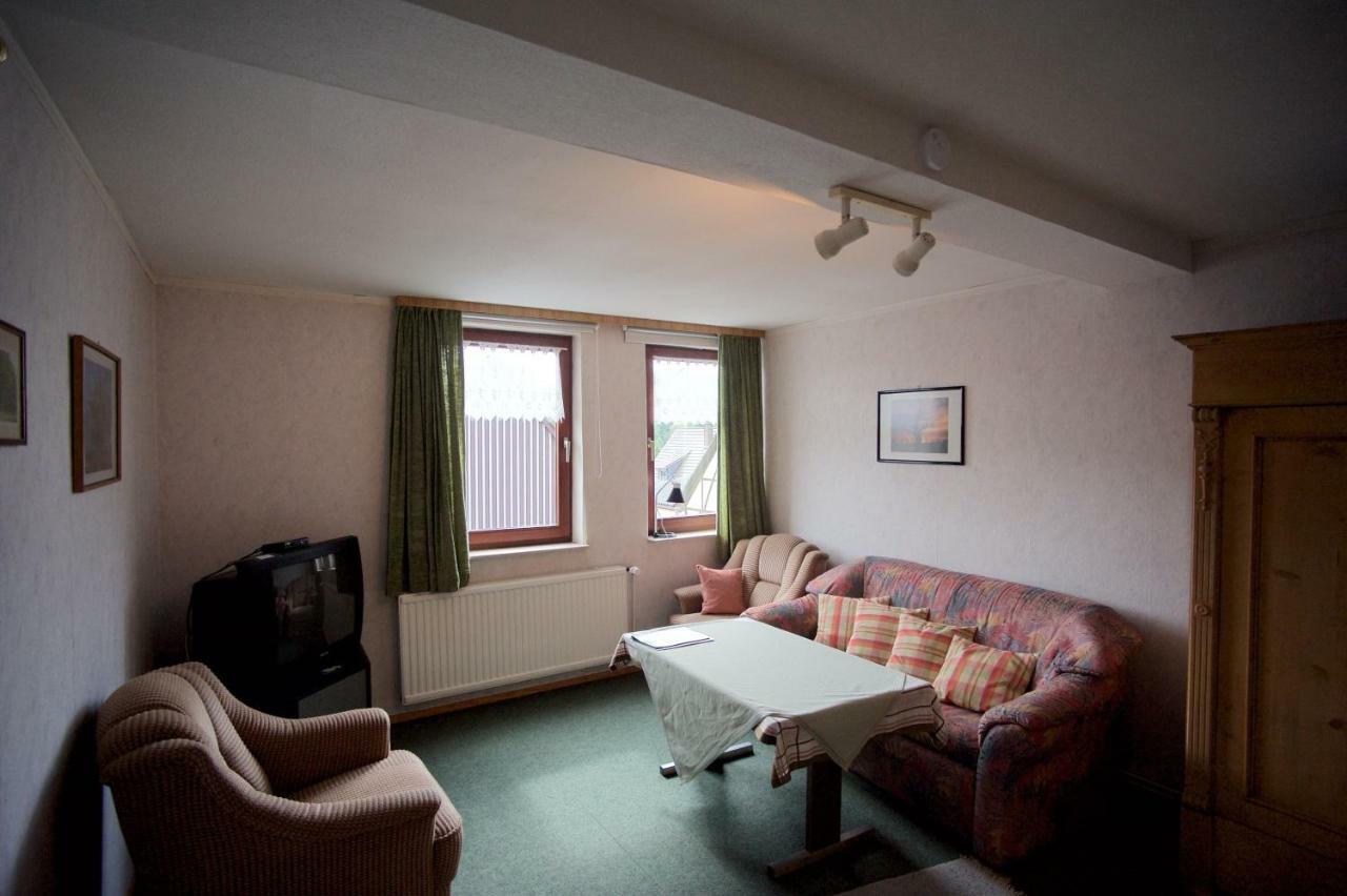 Pension Altes Pfarrhaus Helmarshausen ภายนอก รูปภาพ