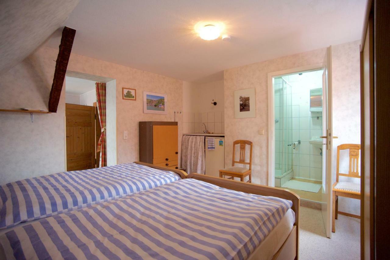 Pension Altes Pfarrhaus Helmarshausen ภายนอก รูปภาพ