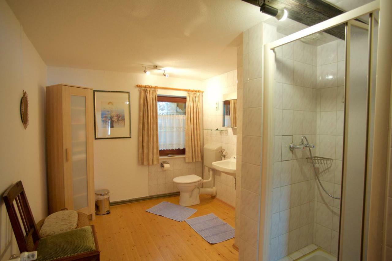 Pension Altes Pfarrhaus Helmarshausen ภายนอก รูปภาพ